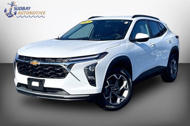 Used 2025 Chevrolet Trax LT w/ Driver Confidence Package