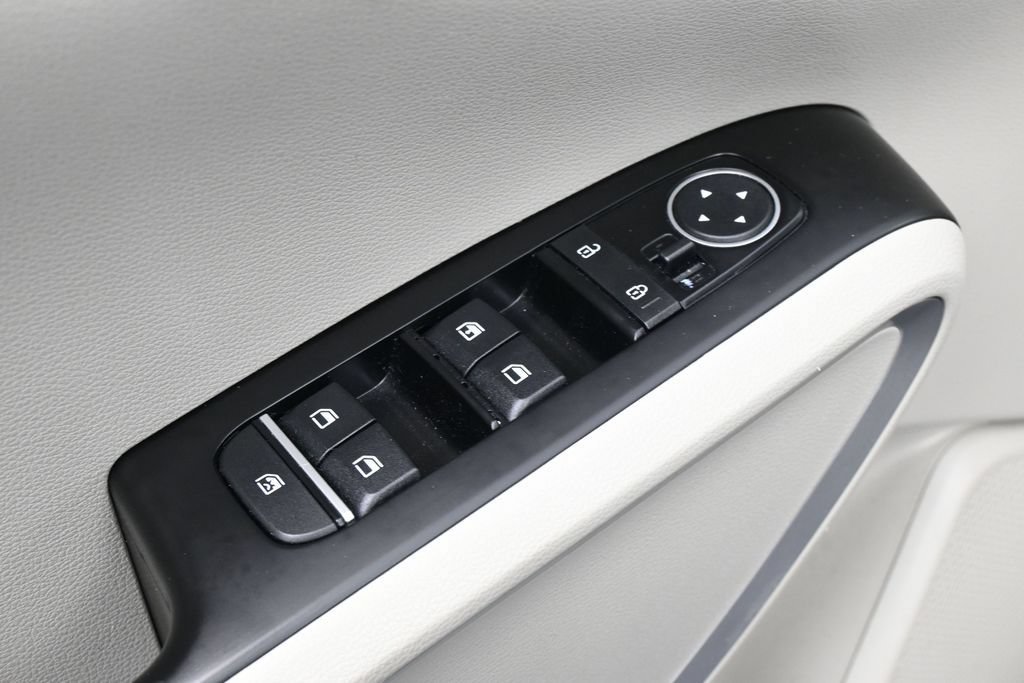 Used 2023 Kia Soul LX FWD image 13