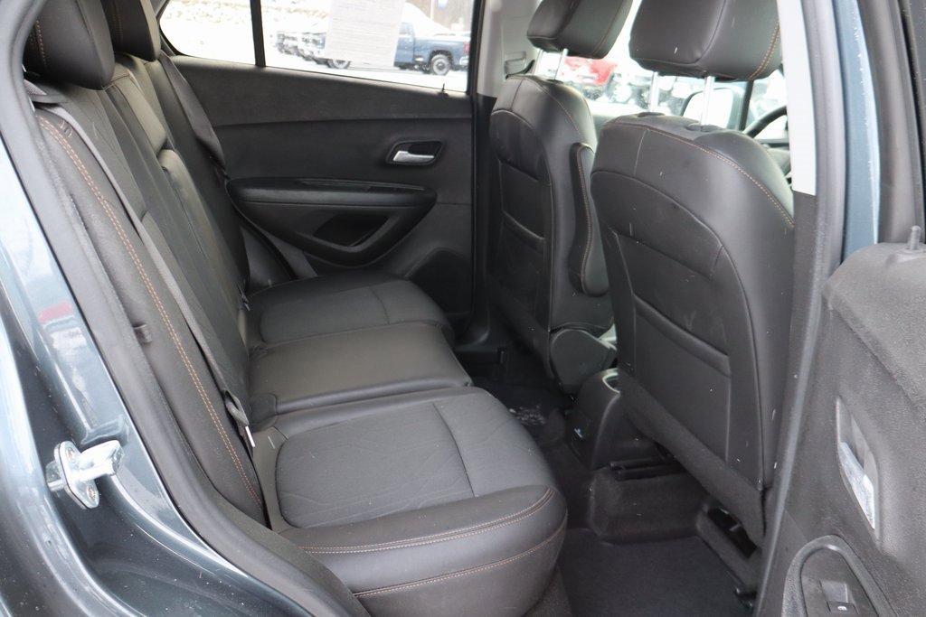 Used 2022 Chevrolet Trax LT w/ LT Convenience Package image 20