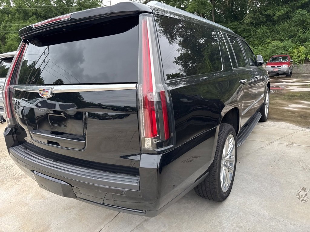 Used 2018 Cadillac Escalade ESV Luxury image 4