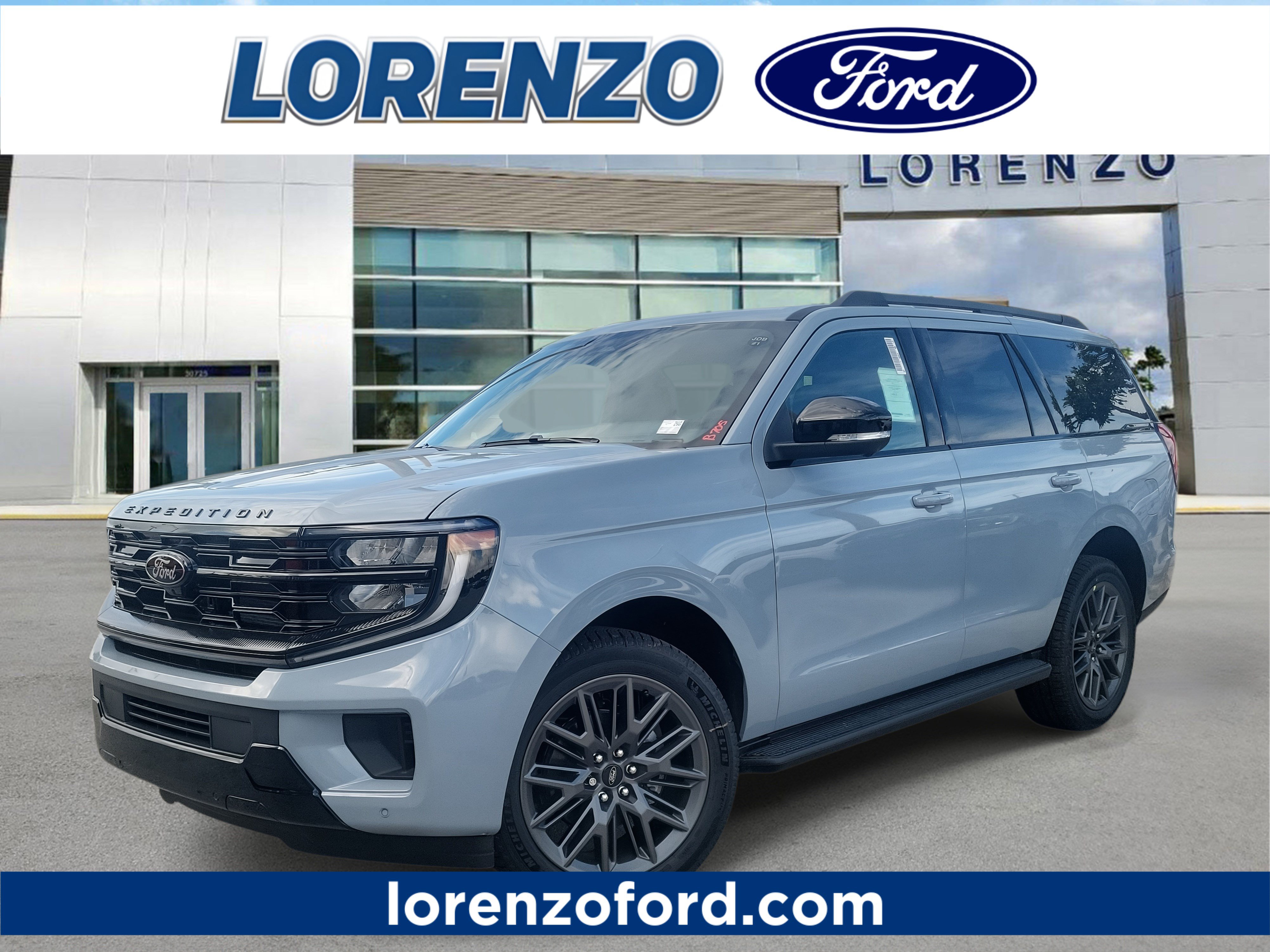 New 2026 Ford Expedition Platinum w/ Stealth Appearance Package