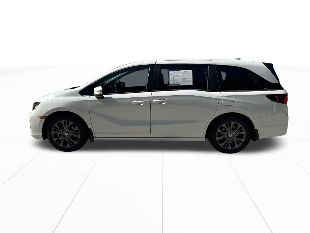 Certified 2026 Honda Odyssey Touring image 5