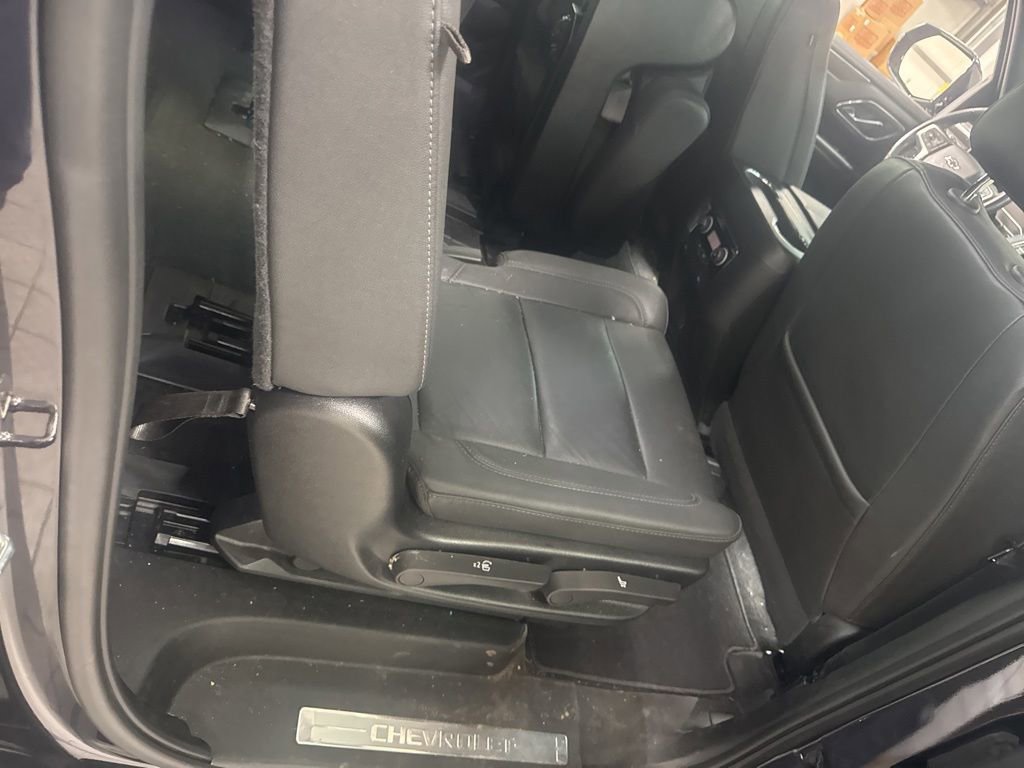Used 2023 Chevrolet Suburban Z71 AWD/4WD image 10
