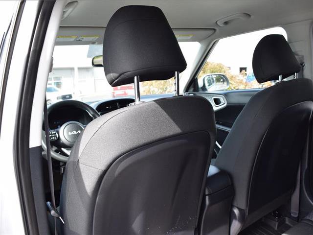 Used 2023 Kia Soul LX w/ LX Technology Package image 30