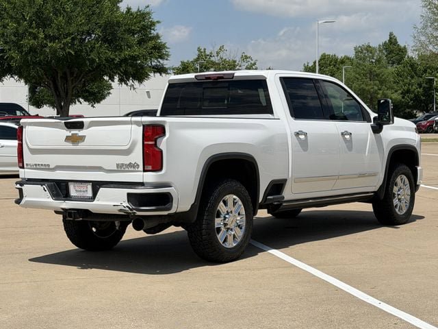 Used 2024 Chevrolet Silverado 2500 High Country w/ High Country Premium Package AWD/4WD image 4