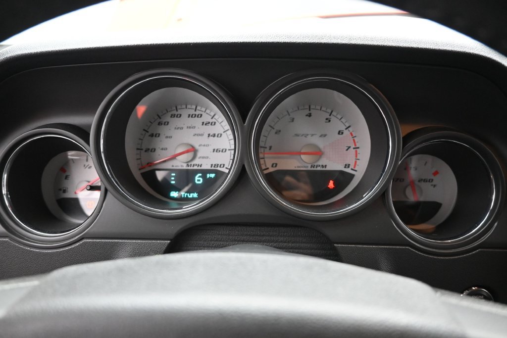 Used 2009 Dodge Challenger SRT8 RWD image 13