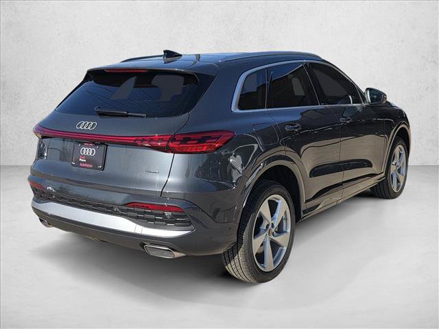 Used 2025 Audi Q5 Premium w/ Premium Plus AWD/4WD image 5