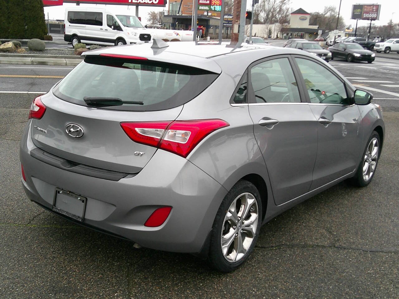 Used 2014 Hyundai Elantra GT w/ Option Group 02 image 7