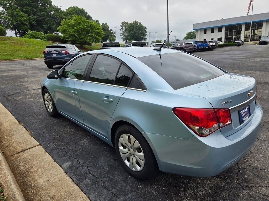 Used 2012 Chevrolet Cruze LS w/ Connectivity Package FWD image 5