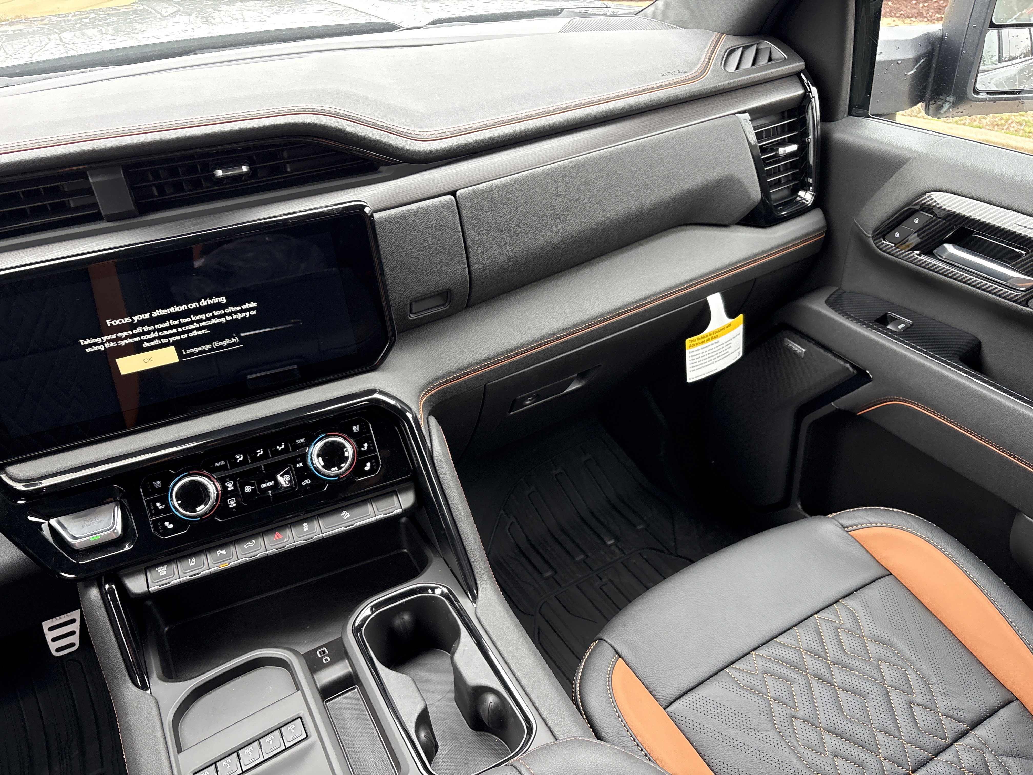 New 2026 GMC Sierra 2500 AT4 w/ Technology Package image 30