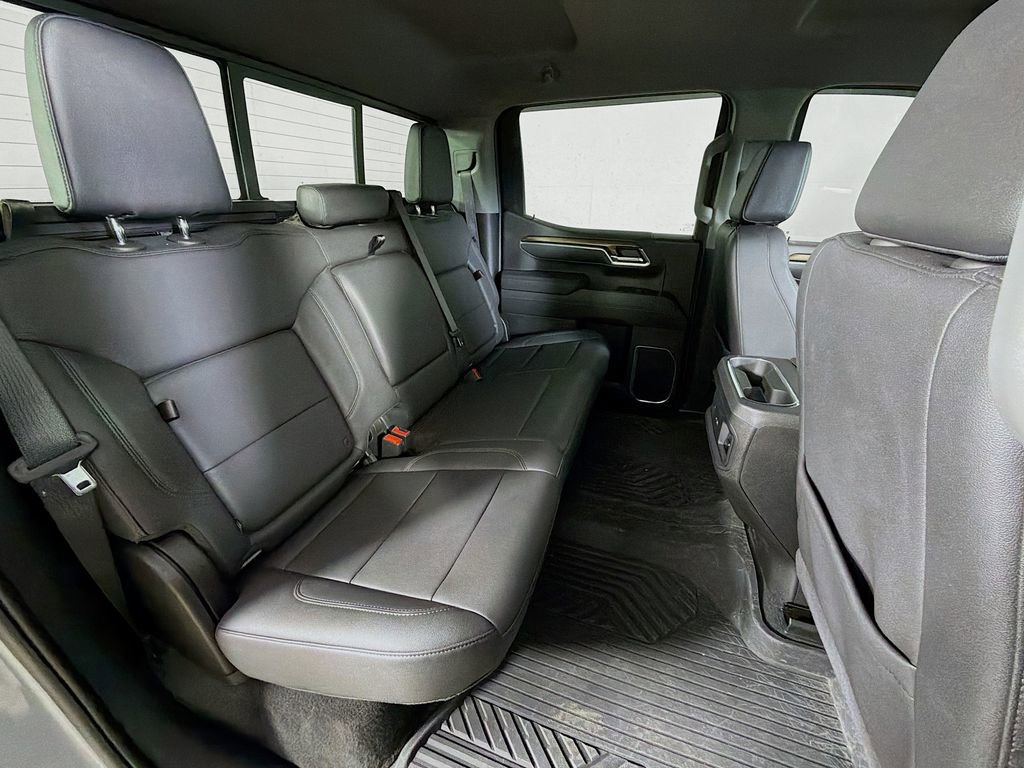 Used 2025 Chevrolet Silverado 1500 RST AWD/4WD image 24