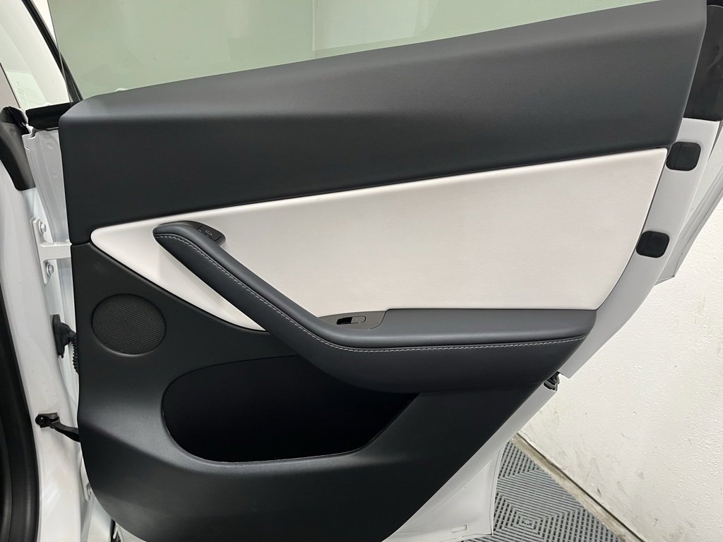 Used 2020 Tesla Model Y Performance image 18