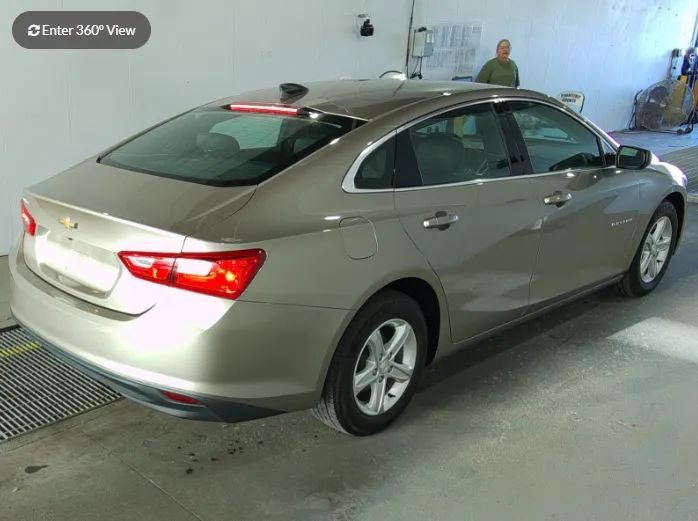 Used 2024 Chevrolet Malibu LS FWD image 2