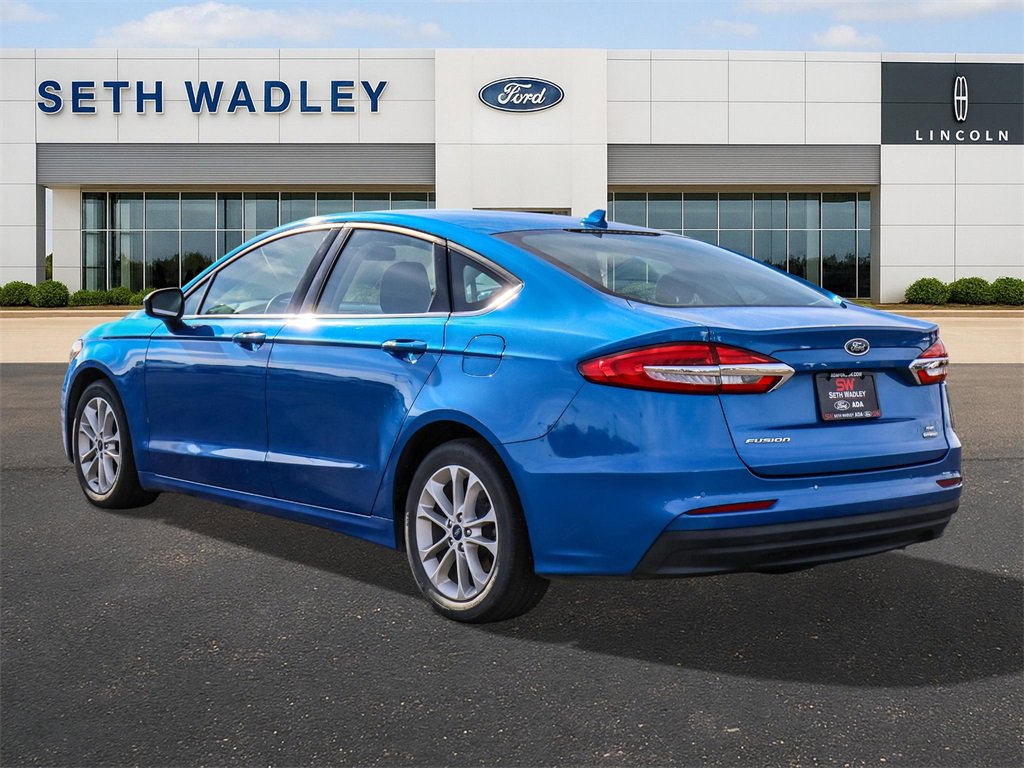 Used 2020 Ford Fusion SE image 5