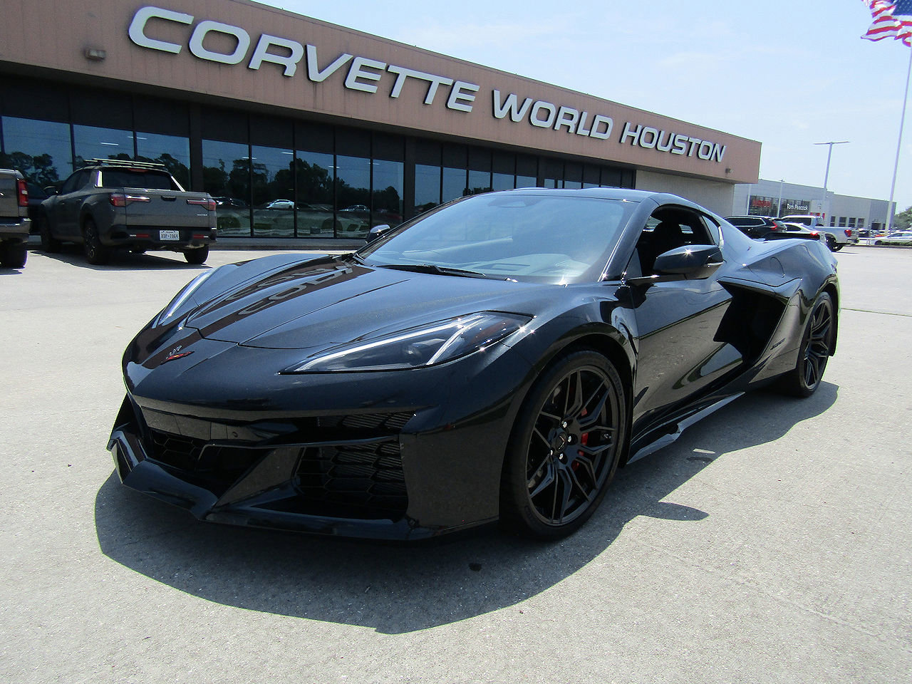 Used 2024 Chevrolet Corvette Z06 RWD image 1