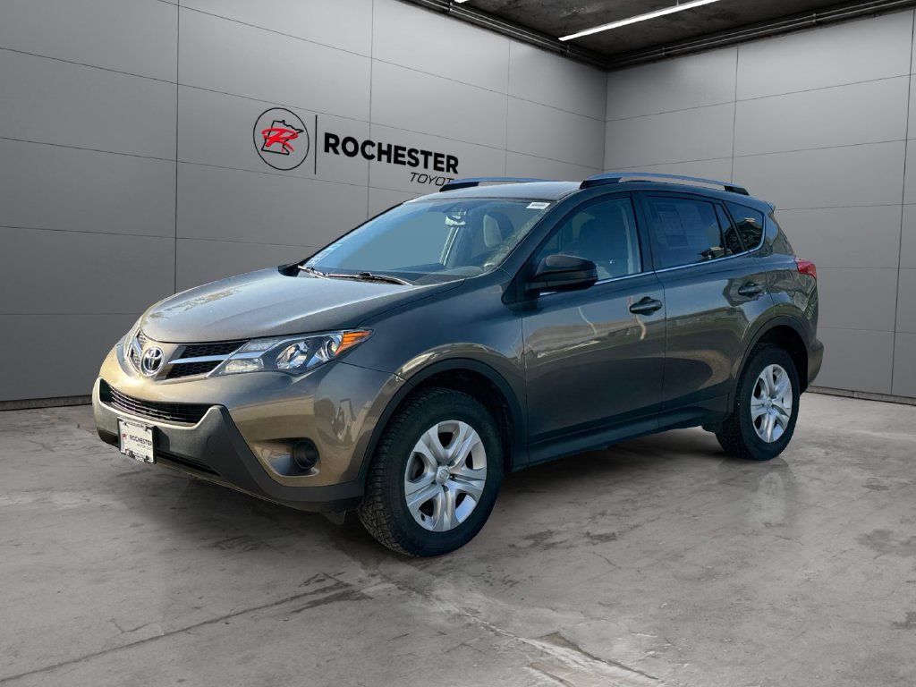 Used 2015 Toyota RAV4 LE AWD/4WD image 7