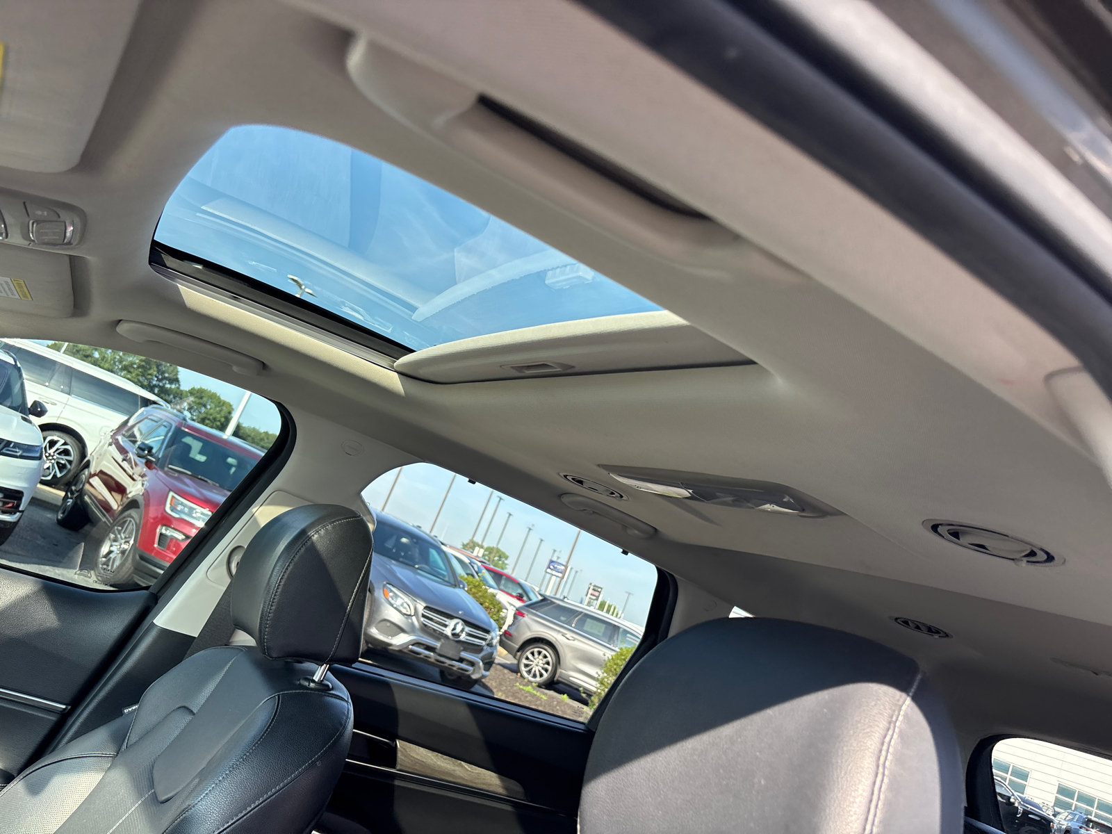 Used 2022 Kia Telluride EX w/ EX Premium Package AWD/4WD image 25