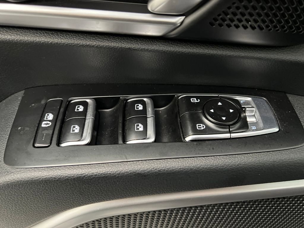 Used 2025 Kia Telluride S image 12