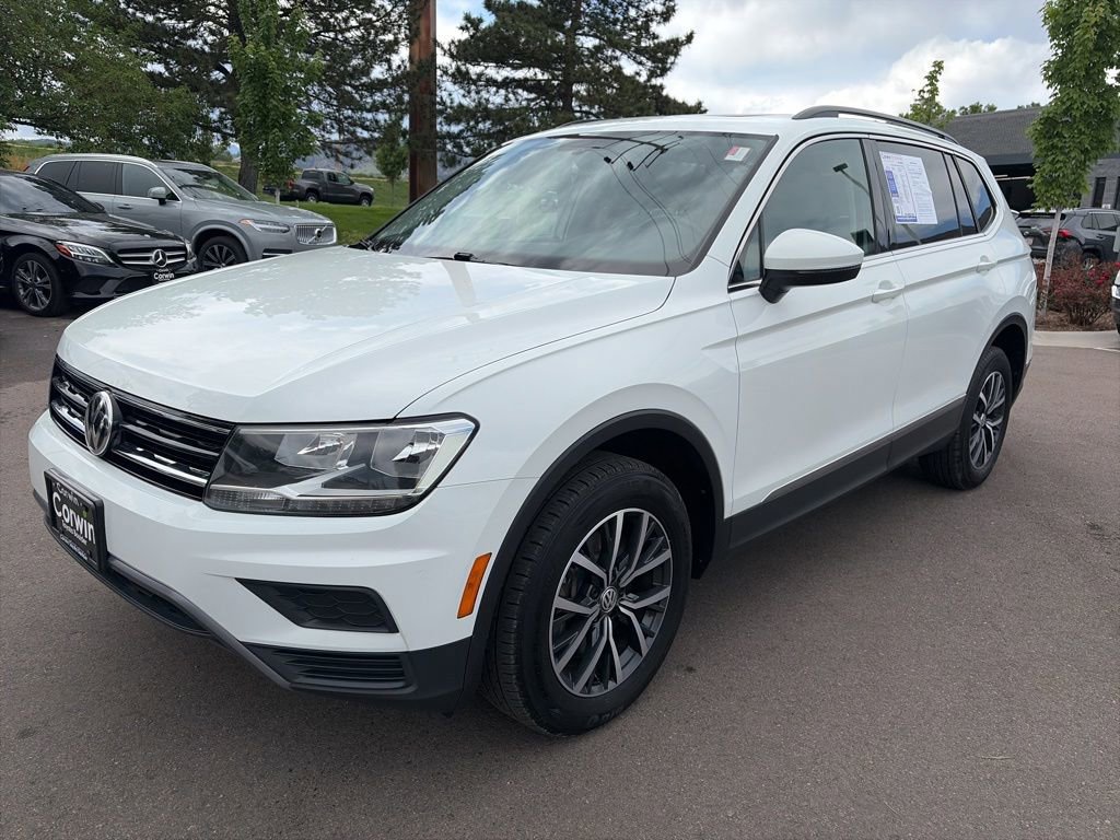 Used 2018 Volkswagen Tiguan SE w/ Panoramic Sunroof Package AWD/4WD image 4
