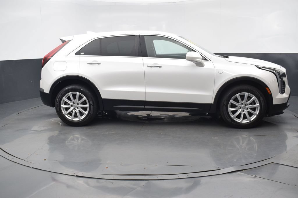 Used 2021 Cadillac XT4 Luxury w/ Driver Awareness Package FWD image 7