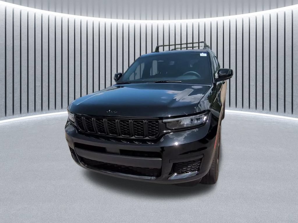 Used 2024 Jeep Grand Cherokee L Altitude AWD/4WD image 19