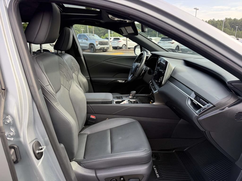 Used 2024 Lexus RX 350 Premium w/ Accessory Package (Z1) AWD/4WD image 14
