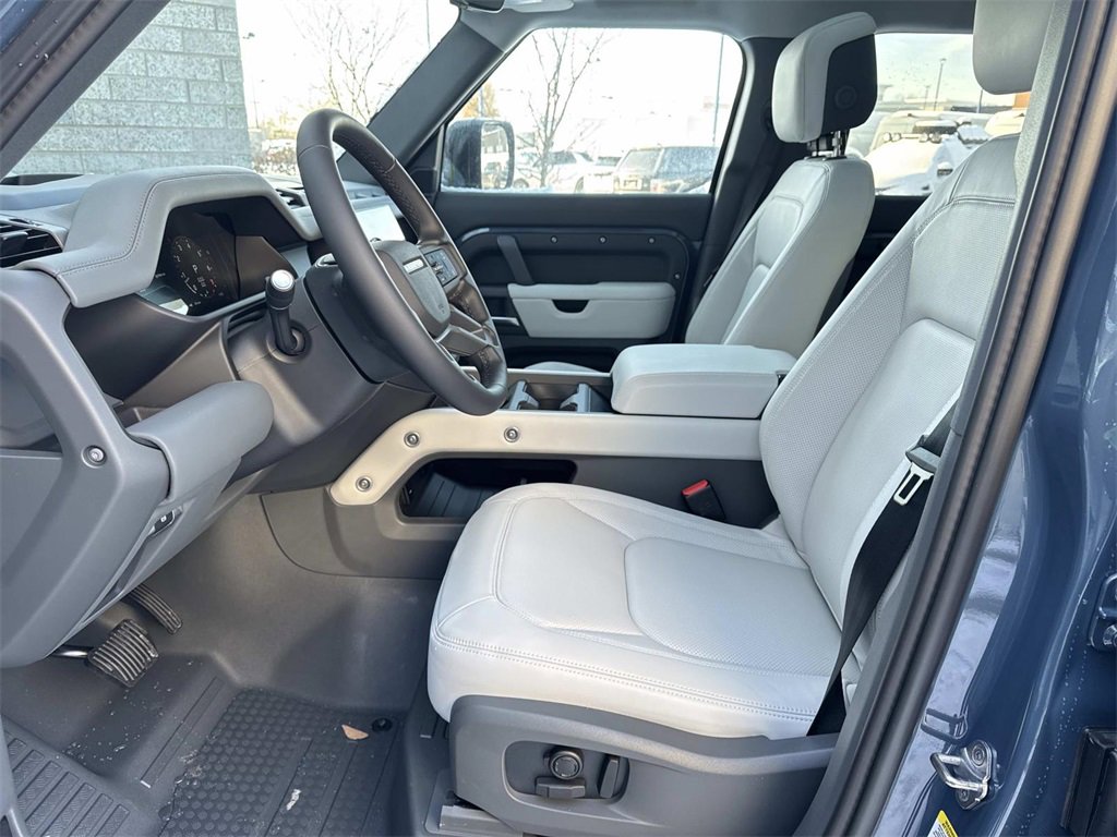 New 2026 Land Rover Defender 110 S image 19