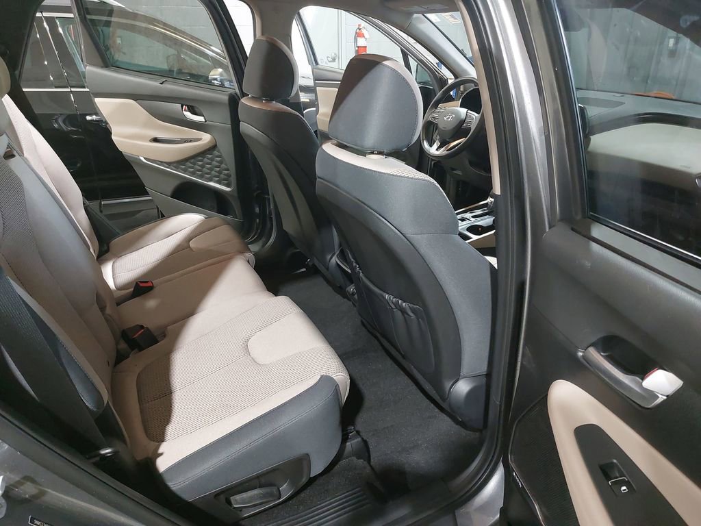 Used 2019 Hyundai Santa Fe SEL FWD image 11