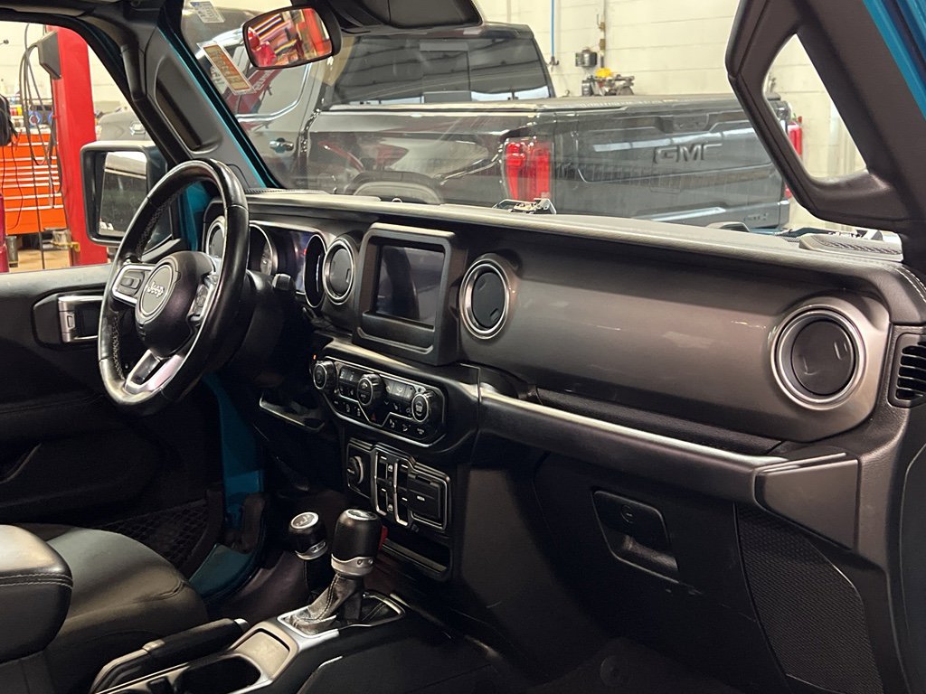 Used 2020 Jeep Wrangler Unlimited Sahara w/ LED Lighting Group image 29