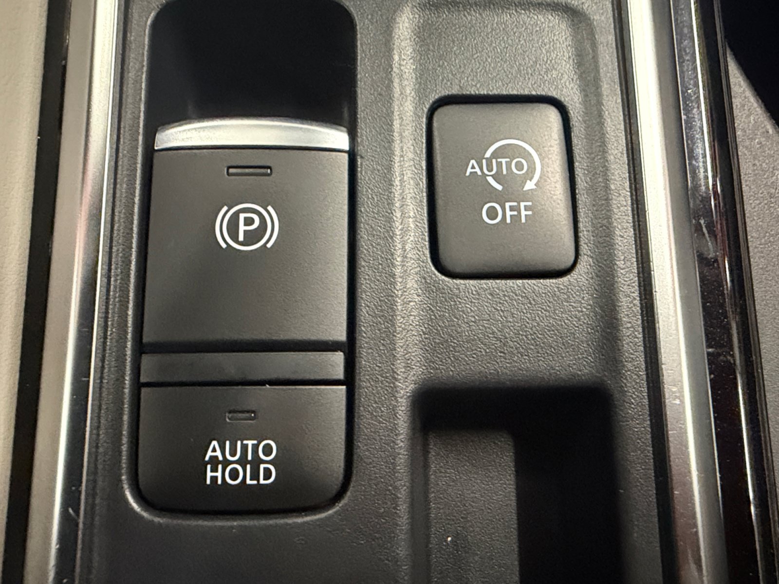Used 2024 Nissan Pathfinder SL w/ SL Premium Package FWD image 45