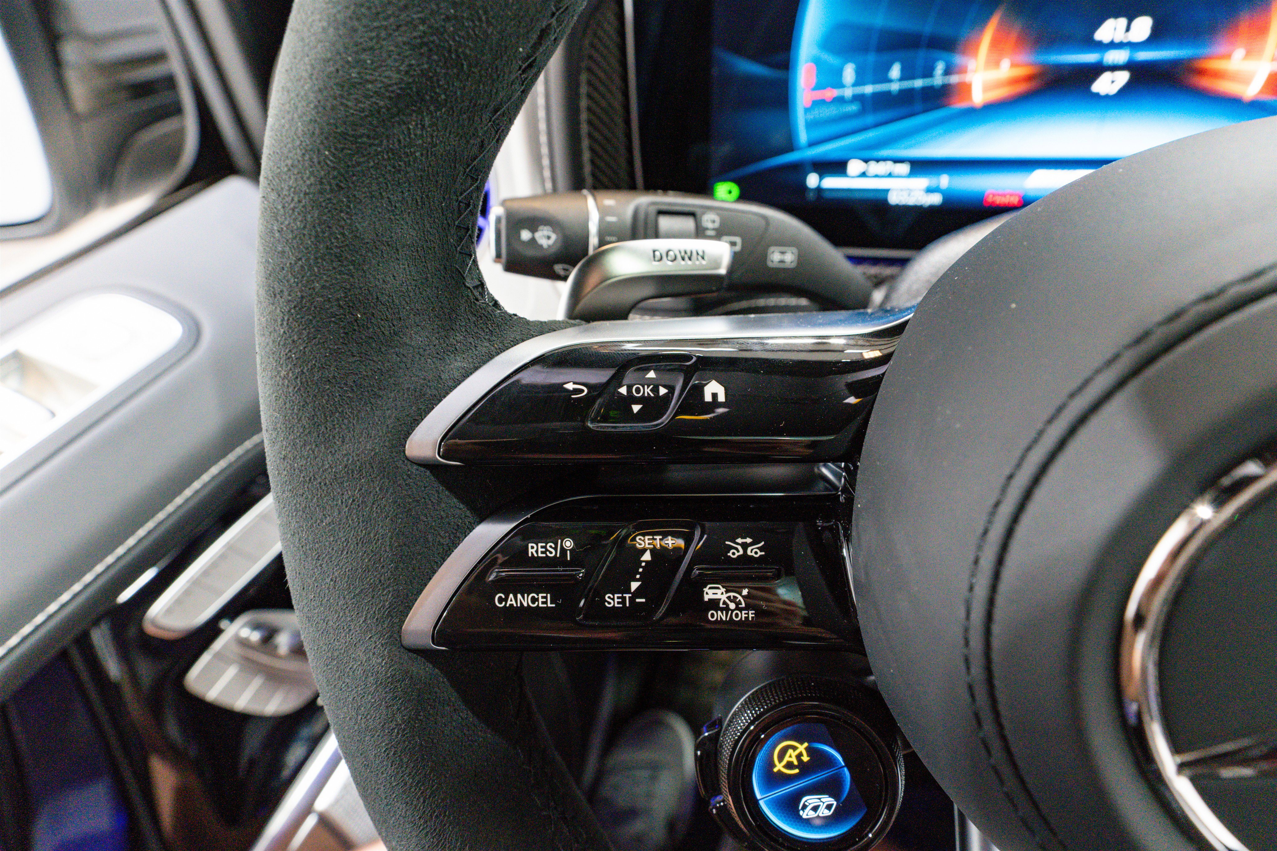 Used 2025 Mercedes-Benz G 63 AMG AMG G 63 image 30