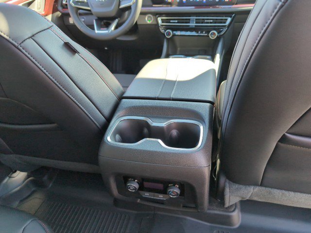 New 2026 Chevrolet Traverse Z71 w/ Driver Confidence Package image 19