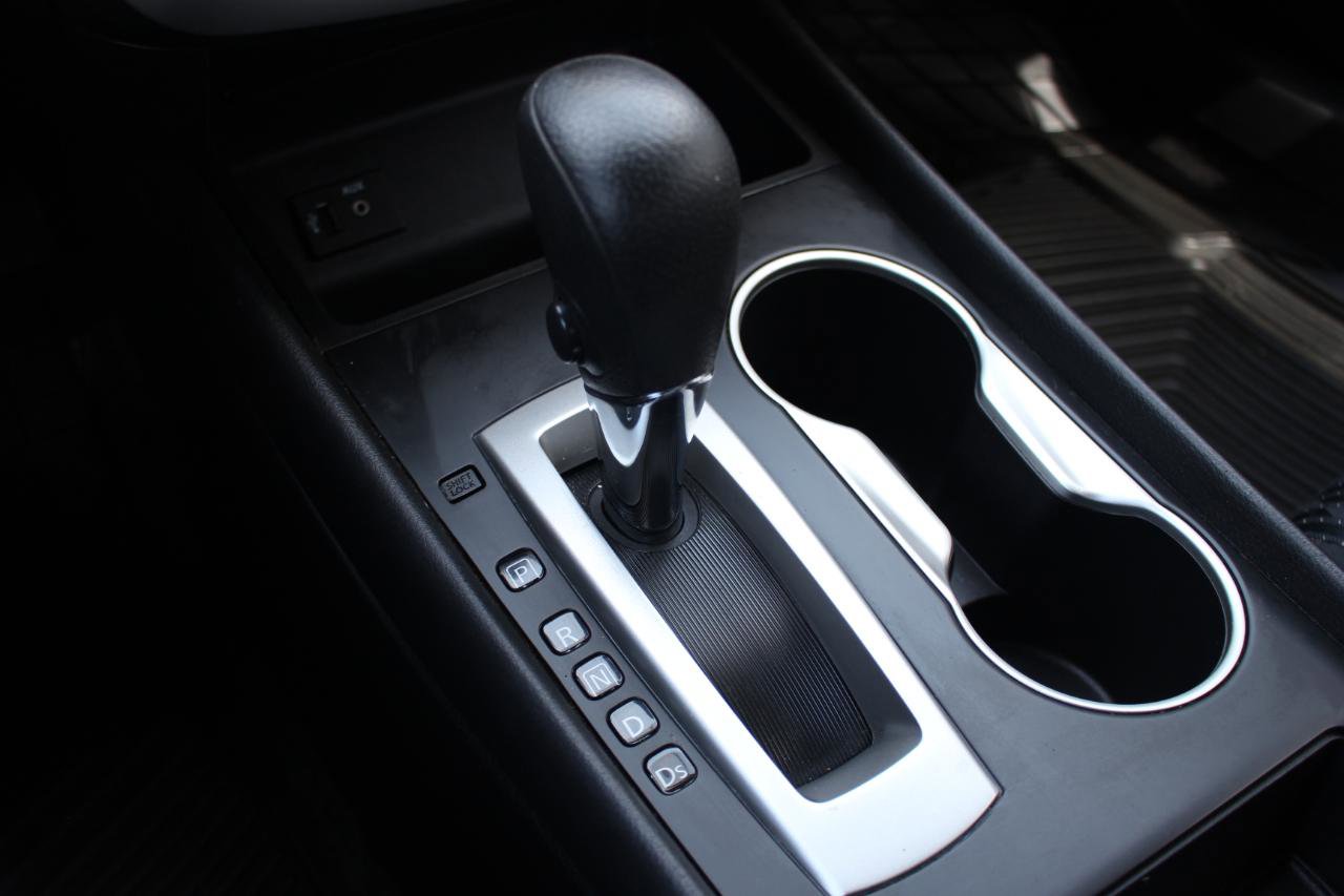 Used 2016 Nissan Altima 2.5 S w/ Power Driver Seat Package image 26