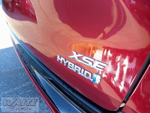 Certified 2021 Toyota Sienna XSE image 8