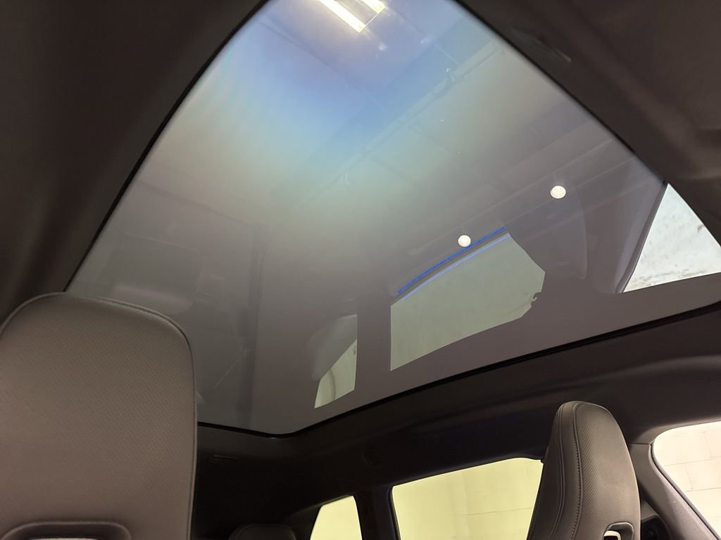 Used 2025 BMW iX M60 image 48