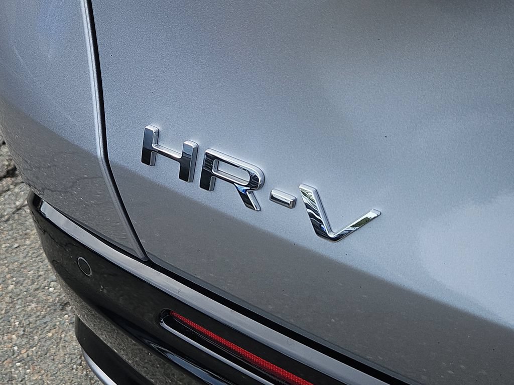 Used 2026 Honda HR-V EX-L image 12