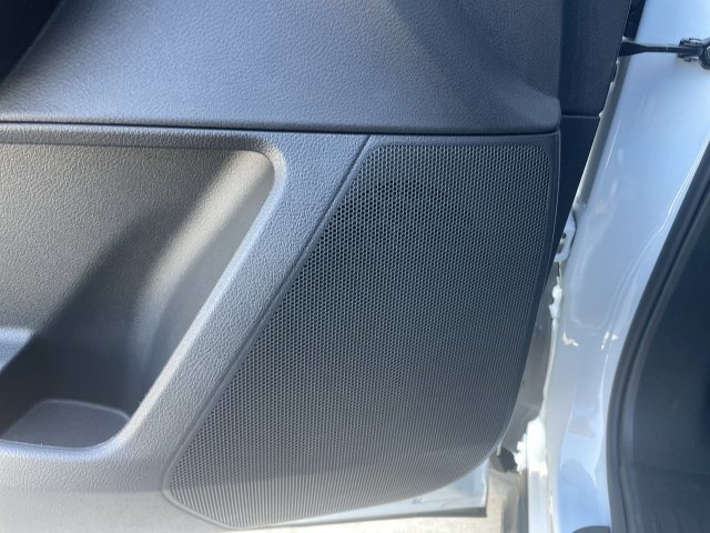 Used 2025 Nissan Pathfinder SV FWD image 23