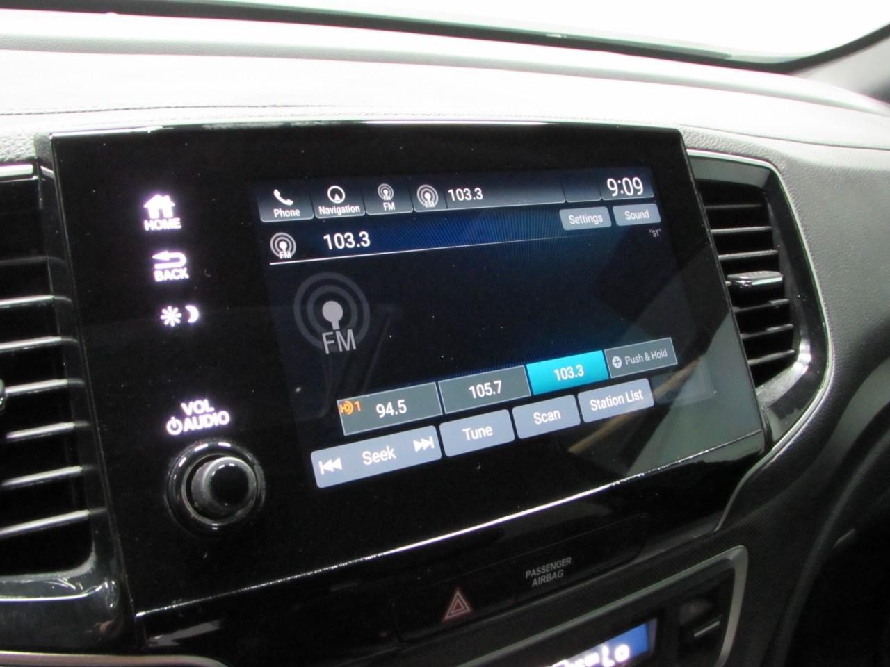 Used 2023 Honda Passport TrailSport image 29
