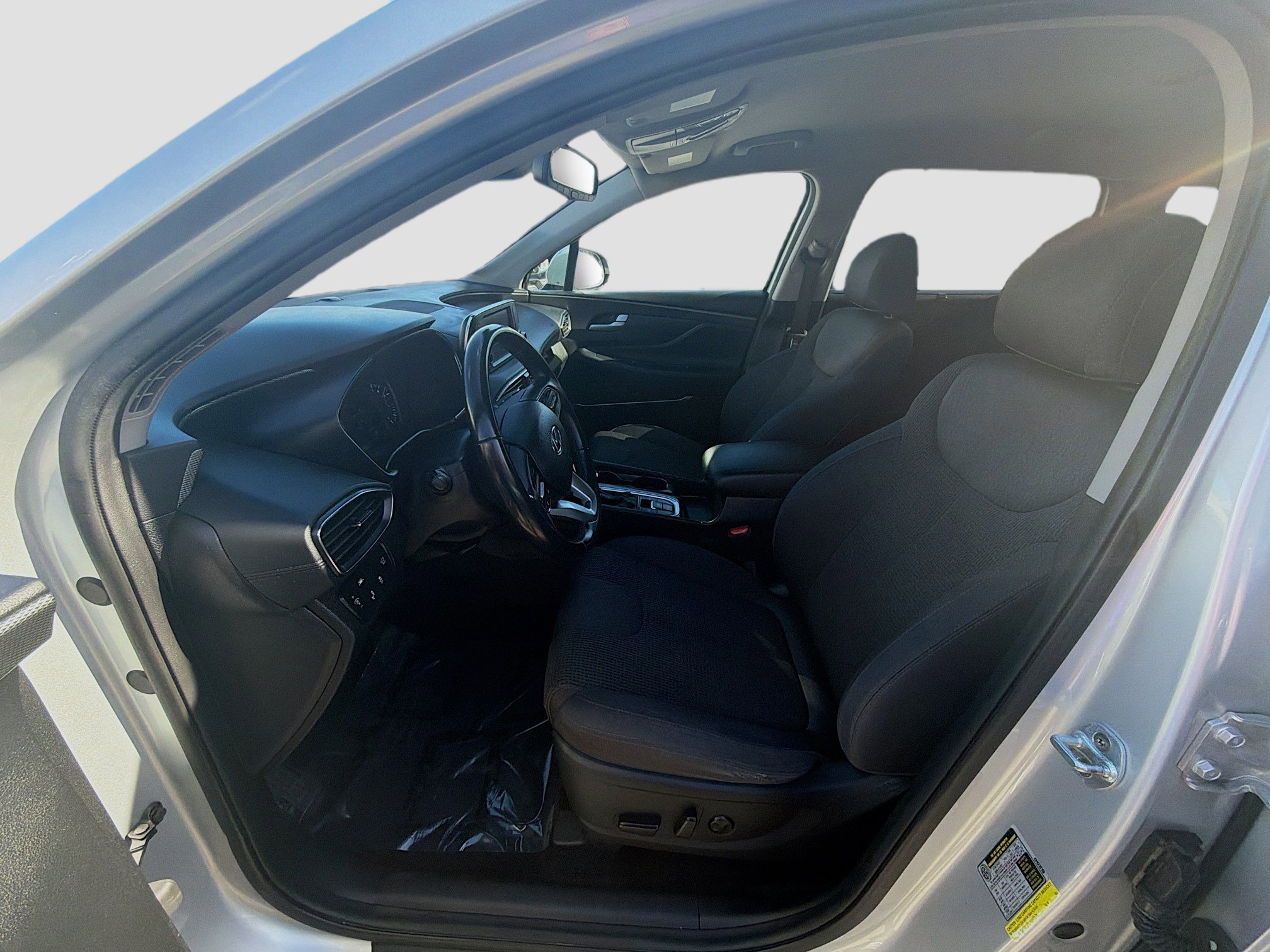 Used 2019 Hyundai Santa Fe SEL image 16