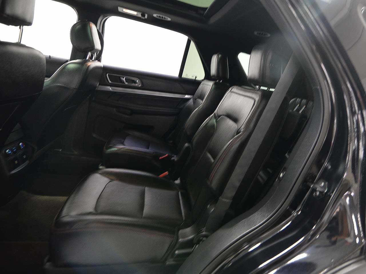 Used 2016 Ford Explorer Sport w/ Equipment Group 401A image 12