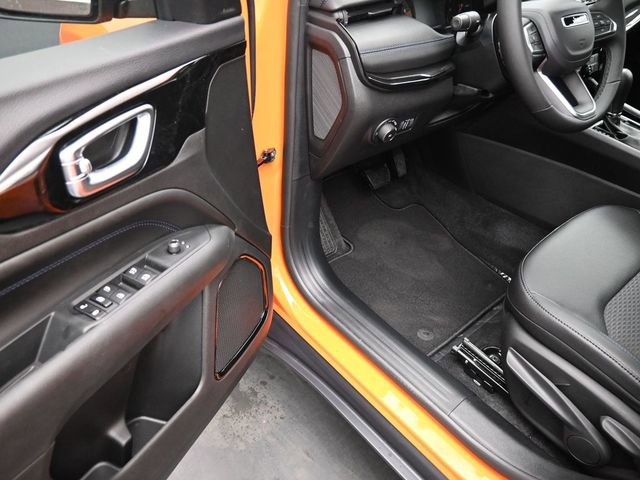 New 2026 Jeep Compass Latitude AWD/4WD image 13