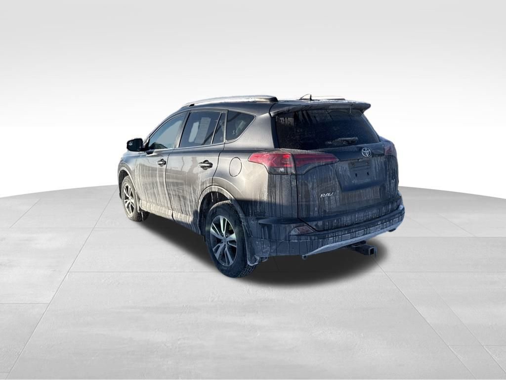 Used 2016 Toyota RAV4 XLE image 7