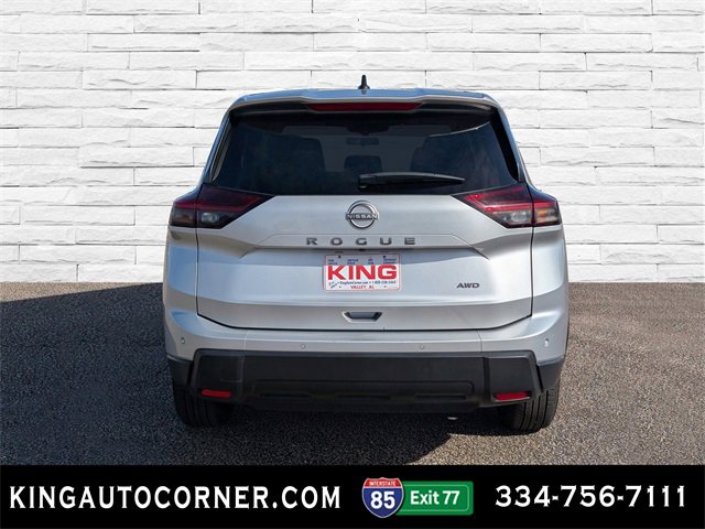 Used 2024 Nissan Rogue S image 6