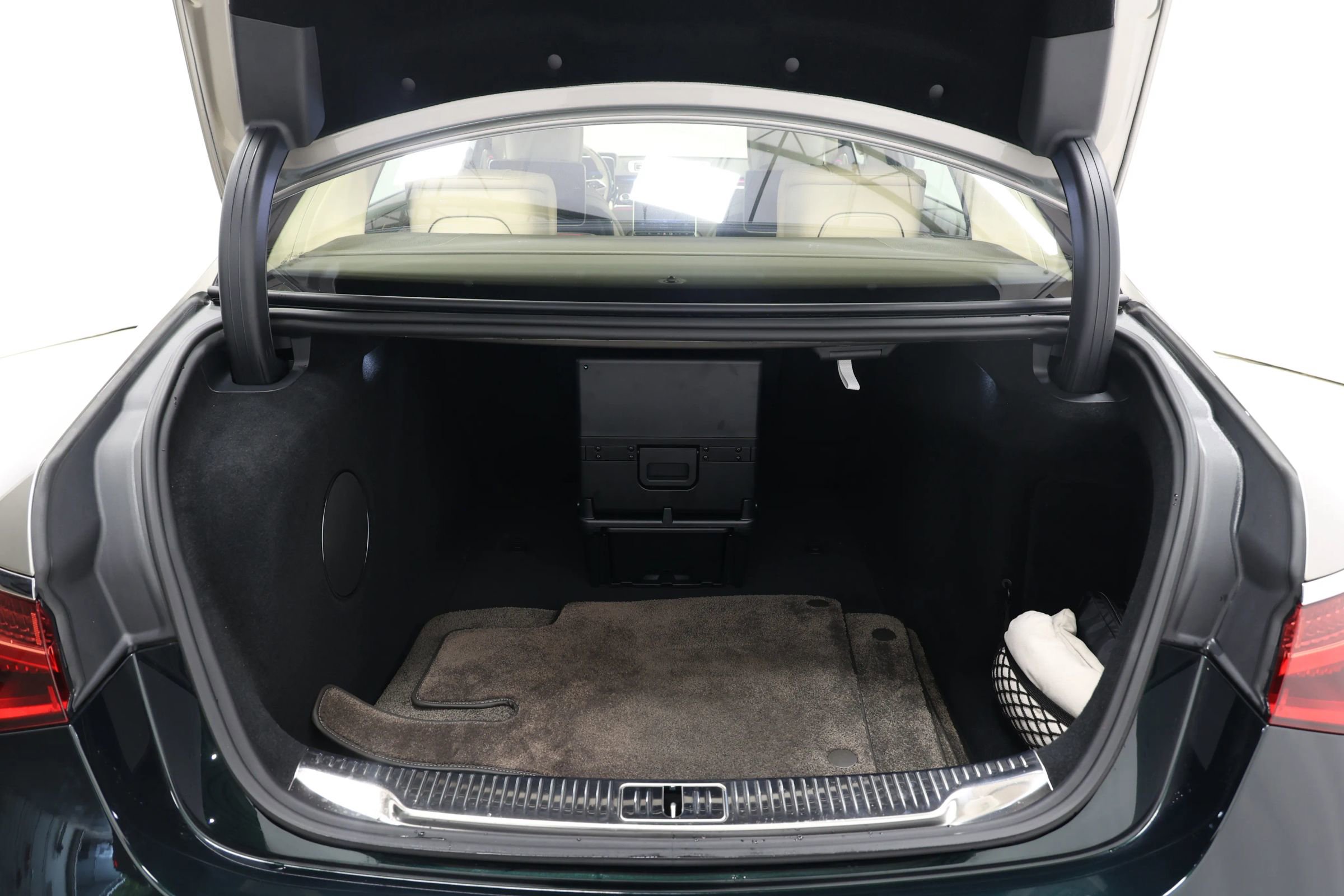 Used 2024 Mercedes-Benz Maybach S 580 4MATIC image 90