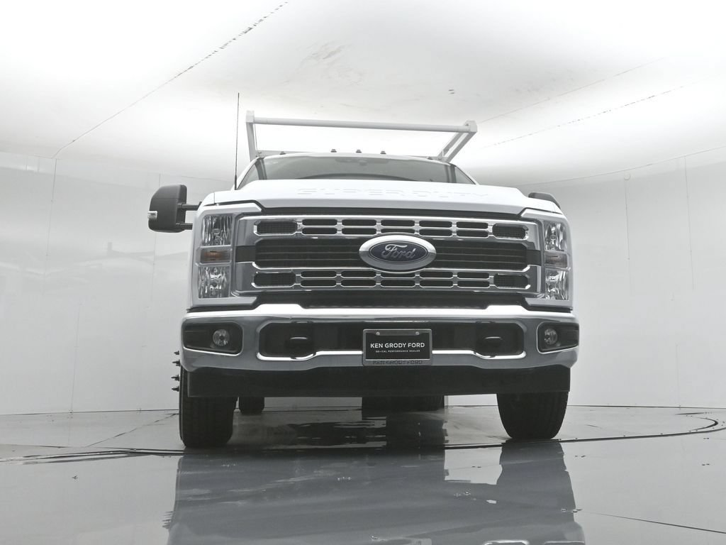 New 2026 Ford F350 XL w/ XL Chrome Package RWD image 50