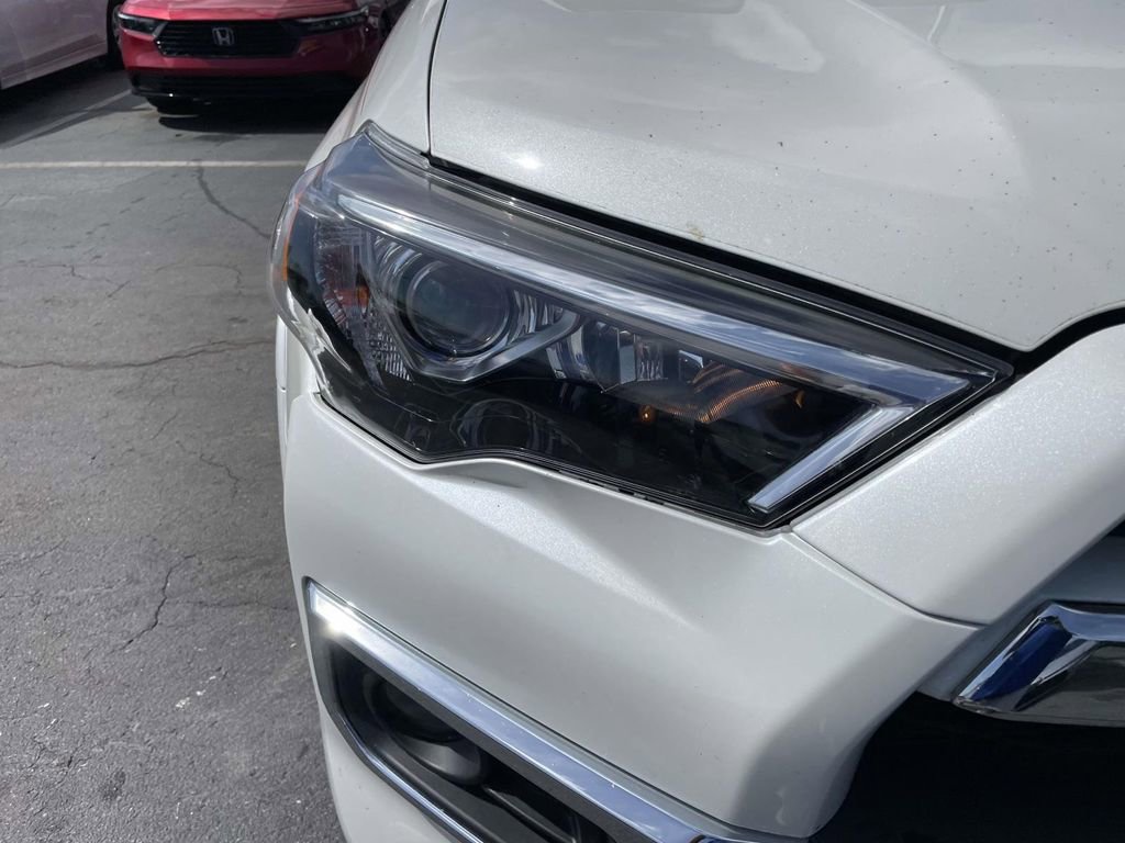 Used 2020 Toyota 4Runner Limited image 19