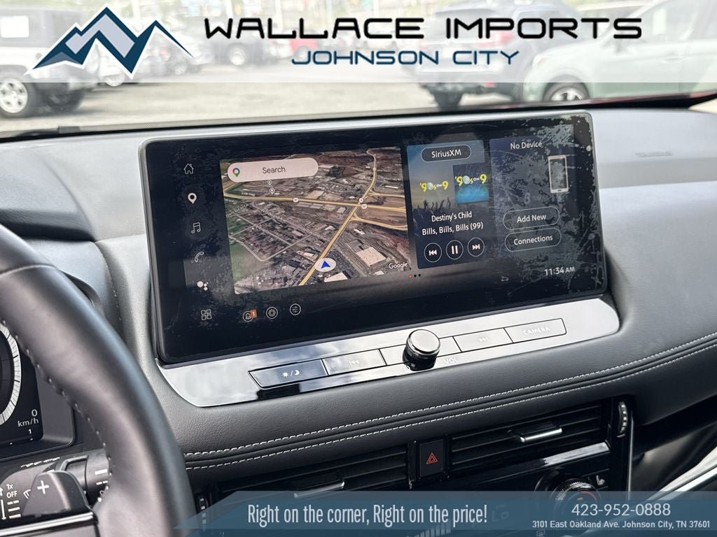 Used 2025 Nissan Rogue SL AWD/4WD image 22