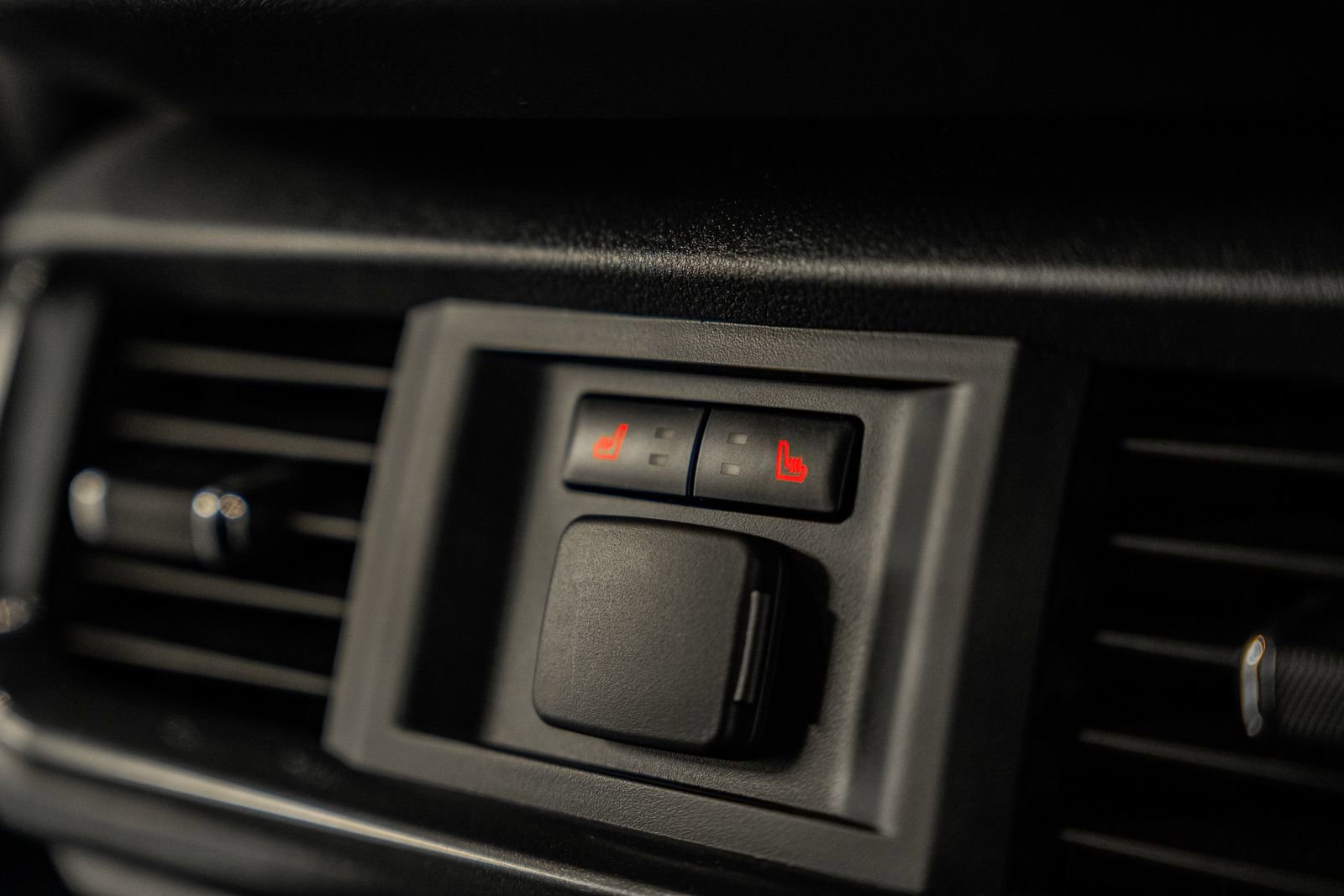 Certified 2023 Ford F150 Lariat w/ Equipment Group 502A High image 41