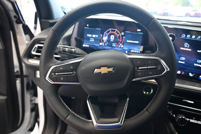 New 2026 Chevrolet Traverse LT w/ Driver Confidence Package FWD image 22