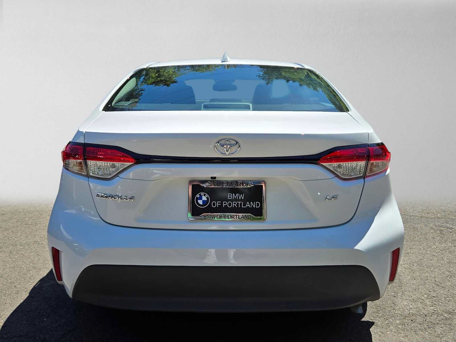 Used 2026 Toyota Corolla LE FWD image 4